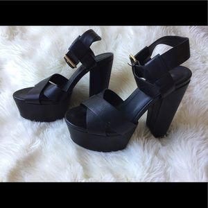 Strapped platform heels