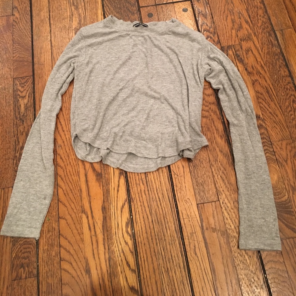 Brandy Melville long sleeve grey shirt