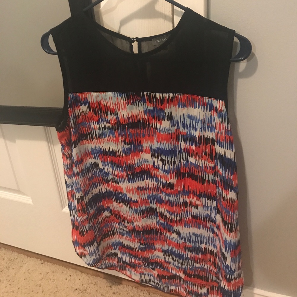 Vince Camuto top. Small.