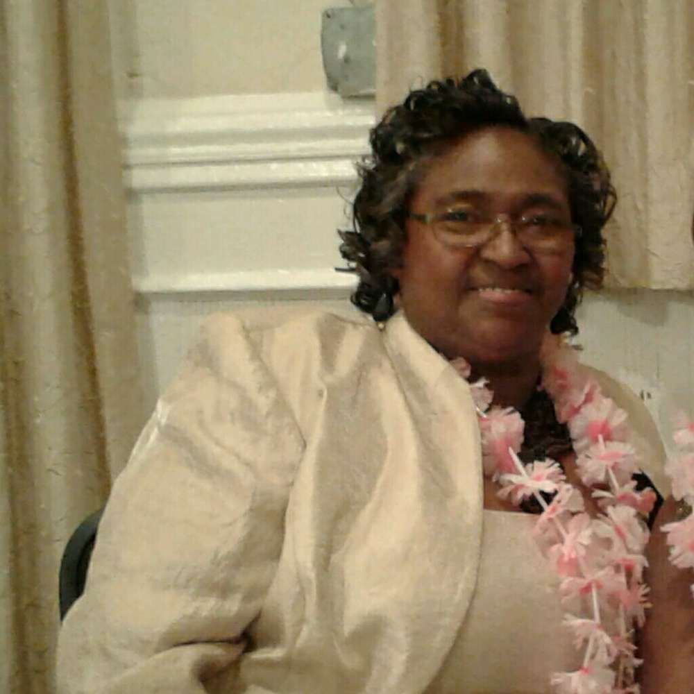 Meet your Posher, Gloria