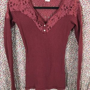 hollister sweater-like long sleeve
