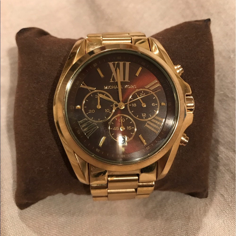 Oversized Bradshaw gold watch