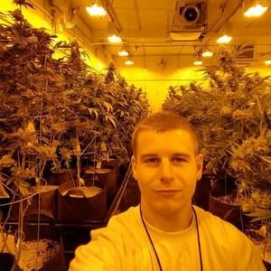 Meet your Posher, Alex