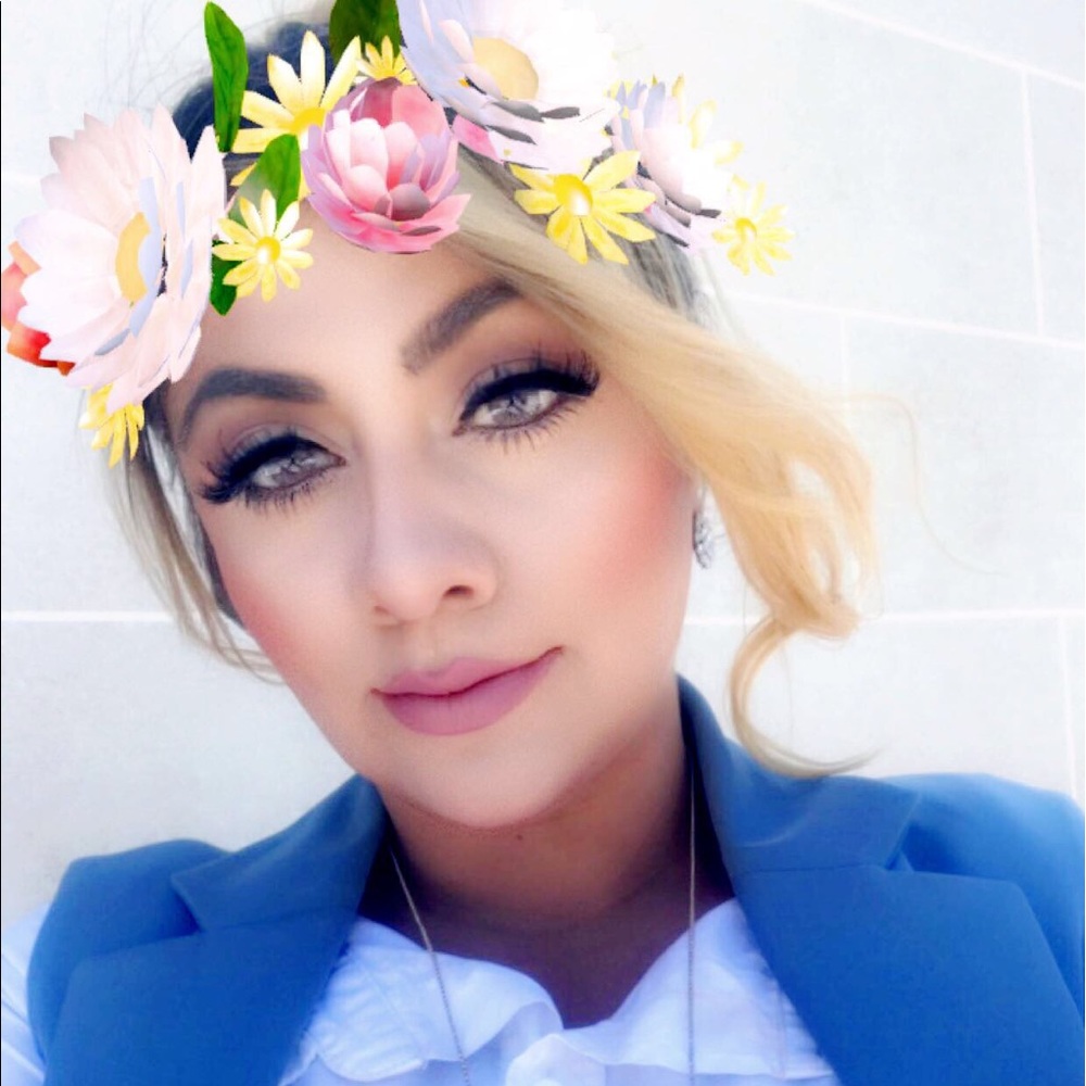 Meet your Posher, Tina