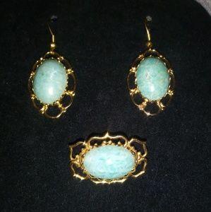 Antique Victorian Brooch w/ Earrings