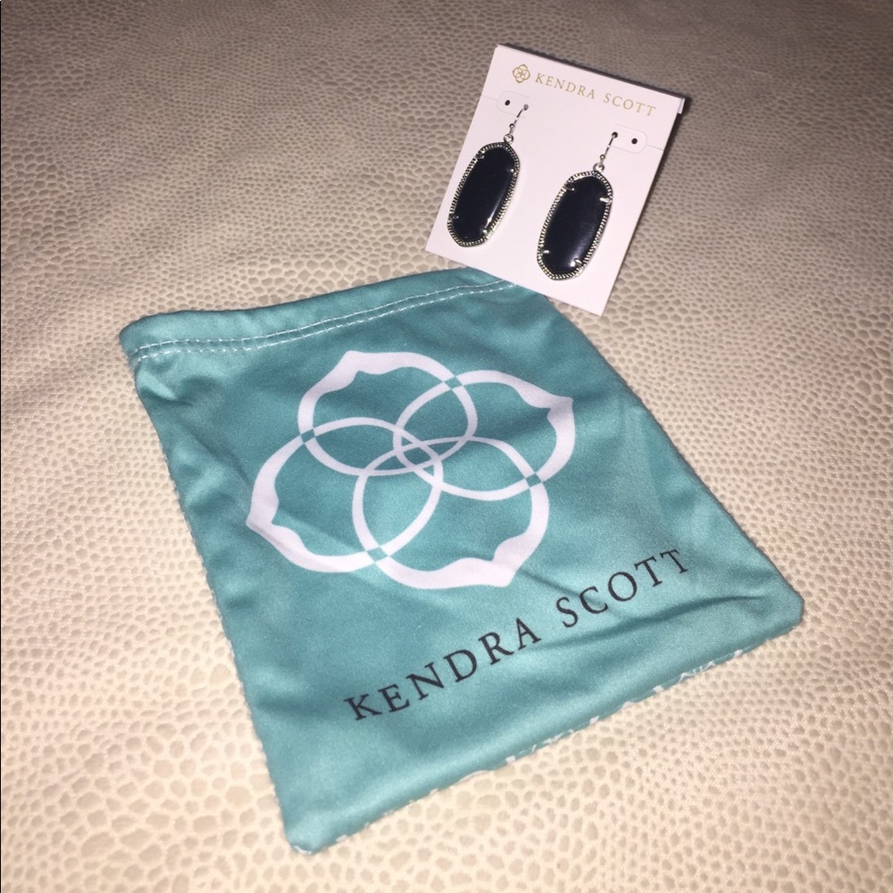 Kendra Scott Elle Black & Silver earrings NWOT