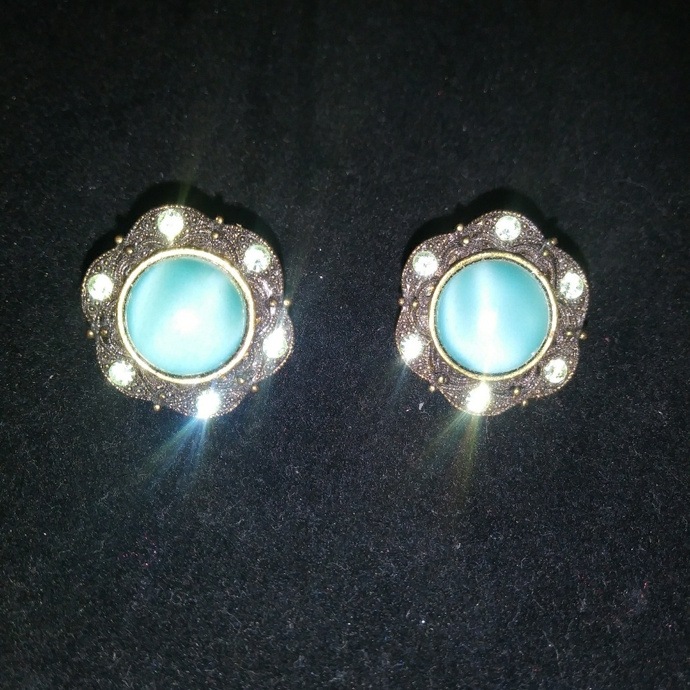 Antique Turquoise Clip On Earrings
