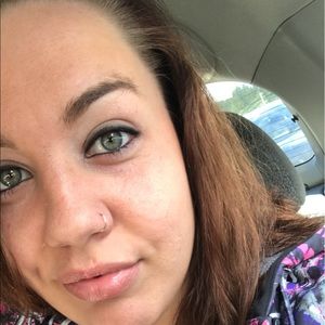 Meet your Posher, Danelle