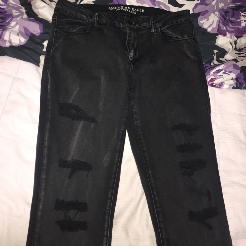 BLACK RIPPED AMERICAN EAGLE OUTFITTERS JEGGINGS
