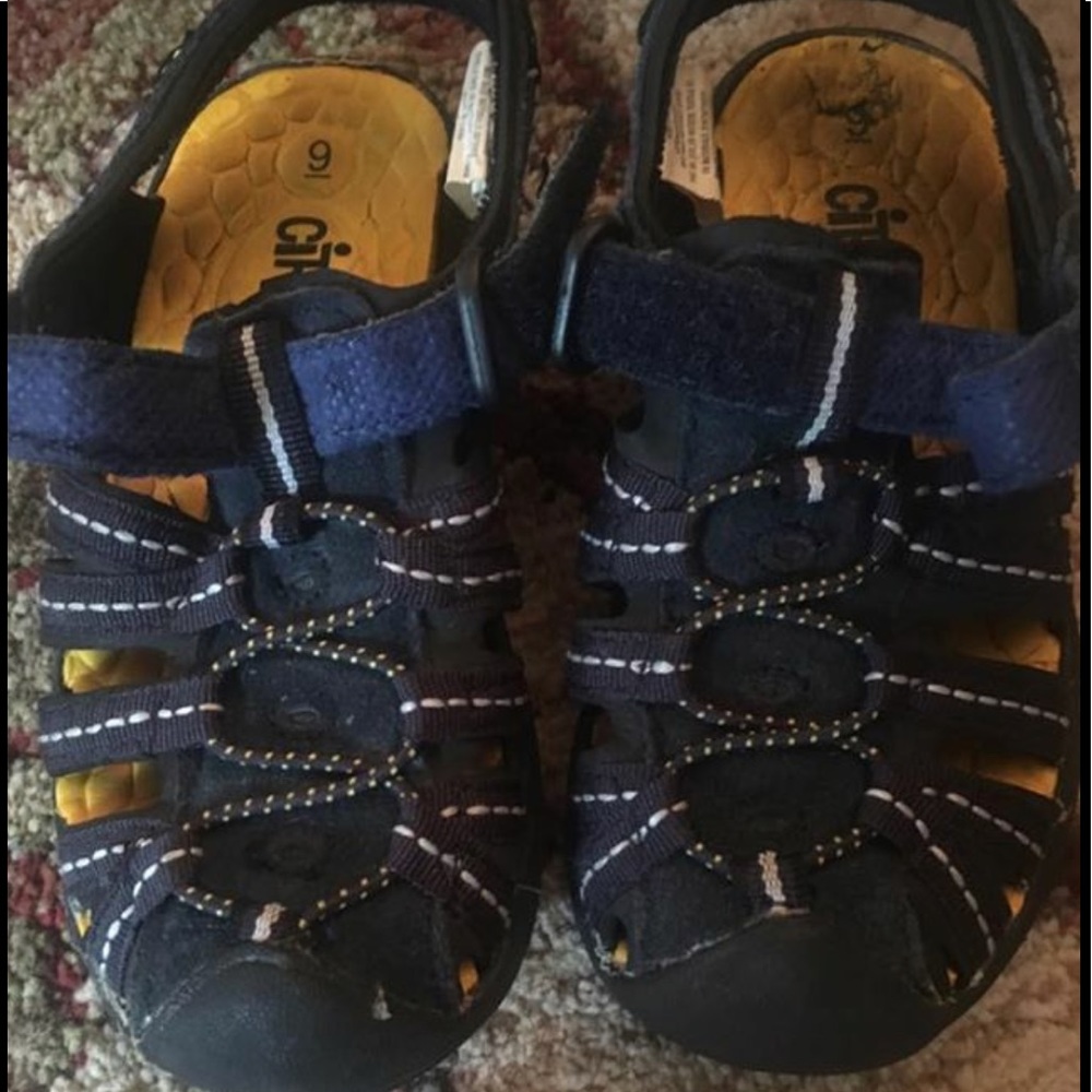 Toddler size 9