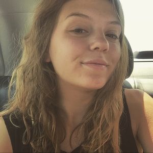 Meet your Posher, Leah