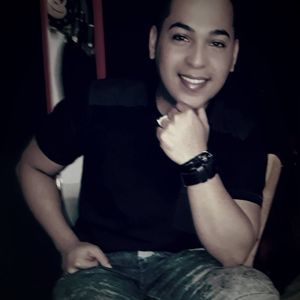 Meet your Posher, Luis eduardo