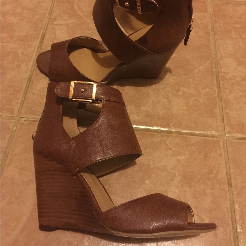 NINE WEST wedges size 7