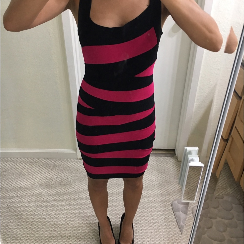 Bebe XS magenta black bandage dress