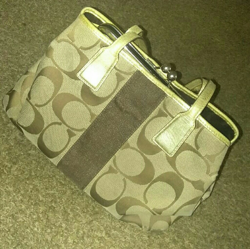 Coach purse