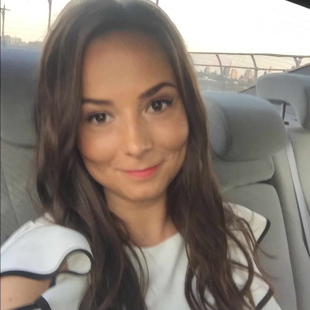 Meet your Posher, Caitlyn