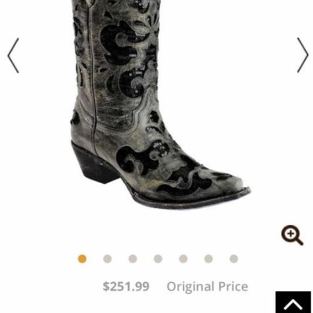 Women's Corral cowgirl boots size 7.5