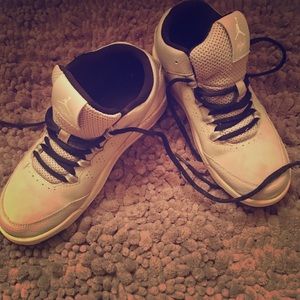 1hr SALE❗️Nike Air Jordan's in perfect condition