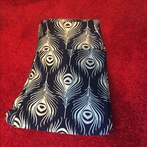 Lularoe OS peacock leggings