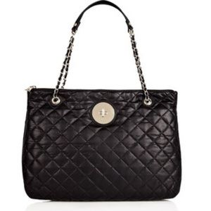 Huge sale 🔥: DKNY Black Quilted Shoulder Bag💋🖤