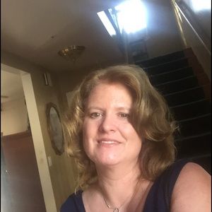 Meet your Posher, Monica