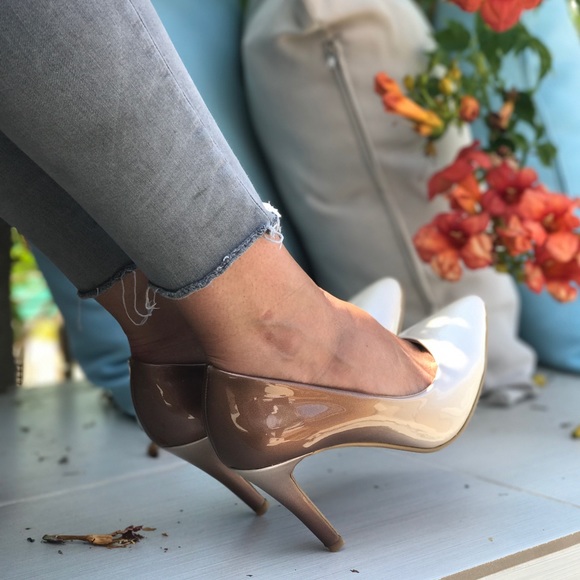 Nude Ombré Stiletto Heel Classic Pointy Toe Pumps - Picture 2 of 3