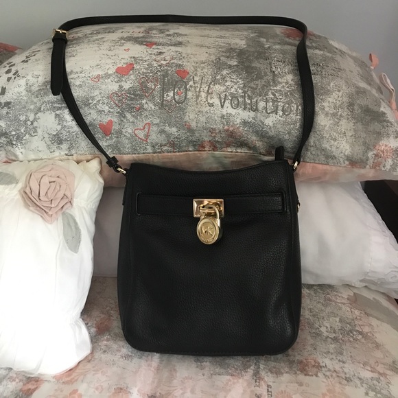 Michael Kors AUTHENTIC Hamilton Crossbody - Picture 2 of 6