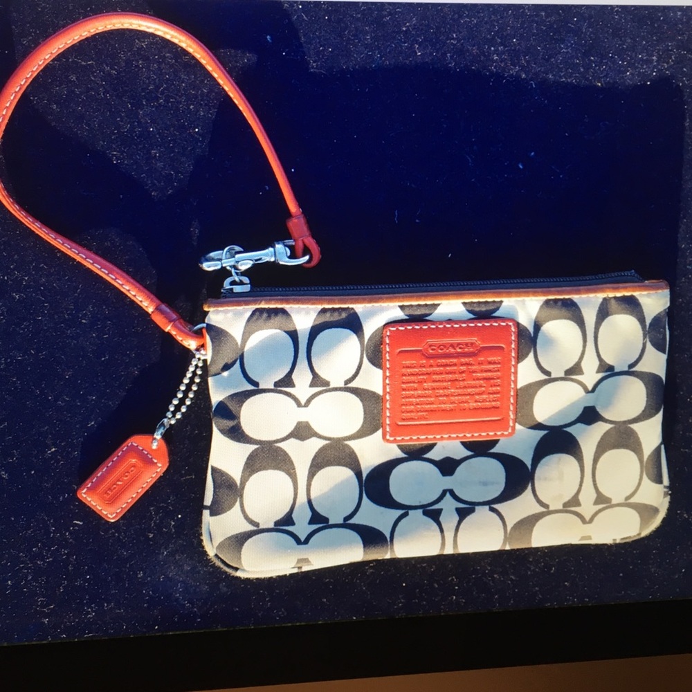 Coach*** vintage wristlet
