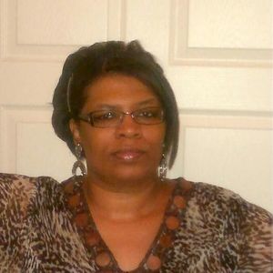 Meet your Posher, Yolanda