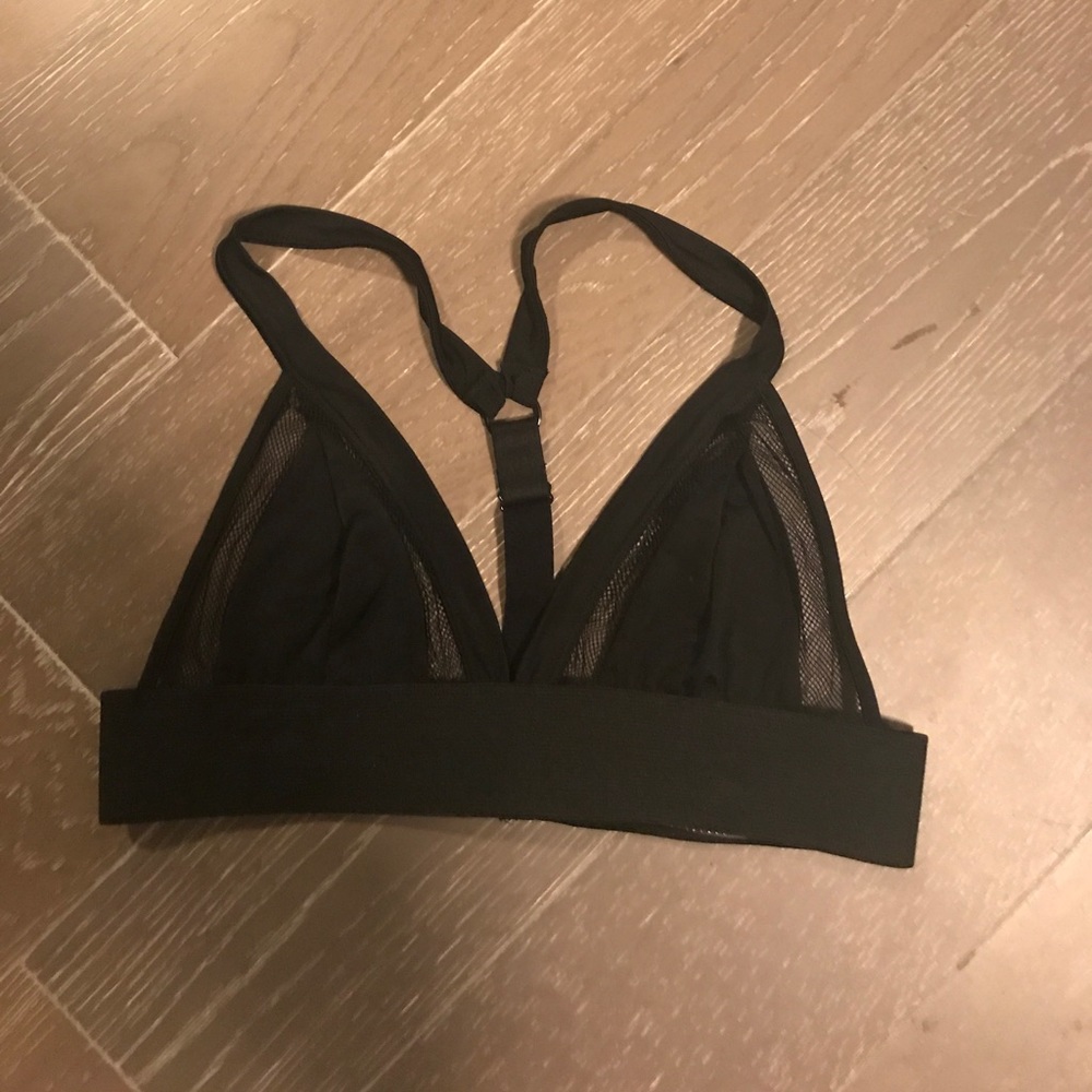 Guess fishnet contrast bra