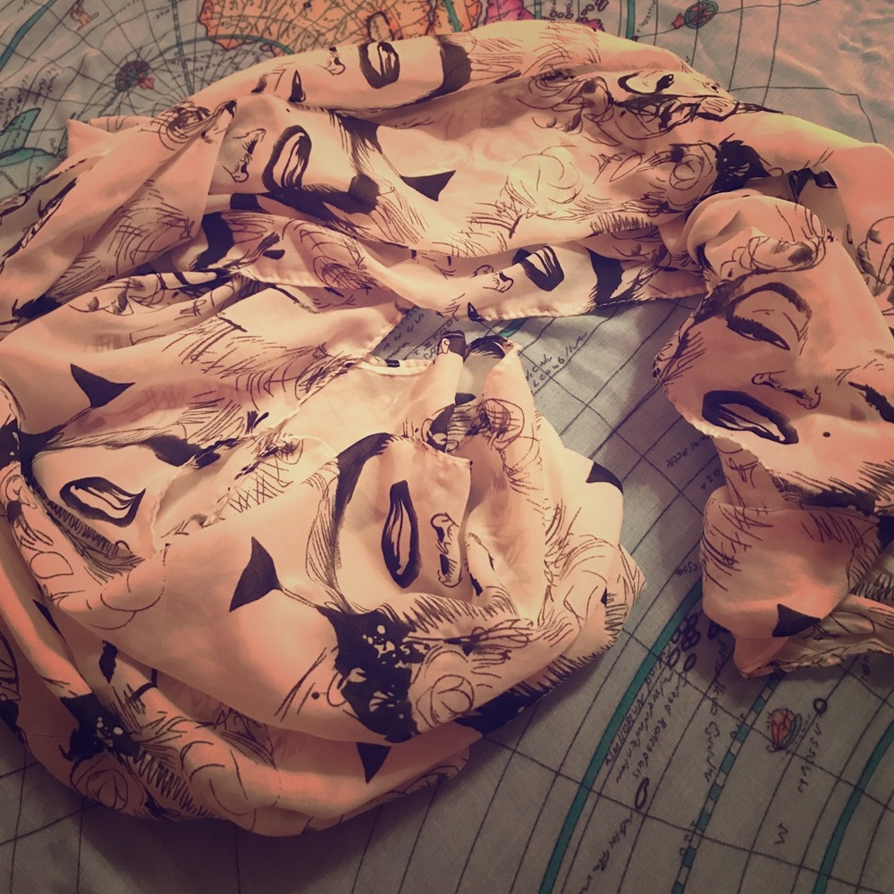 MarilynMonroe Vintage-y Pinup Scarf FREE W/ BUNDLE