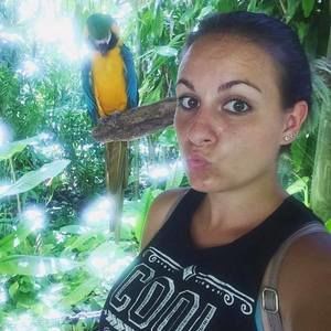 Meet your Posher, Gabriela