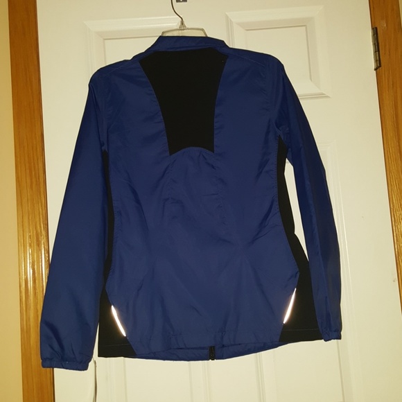 Ideology light jacket - Picture 2 of 3