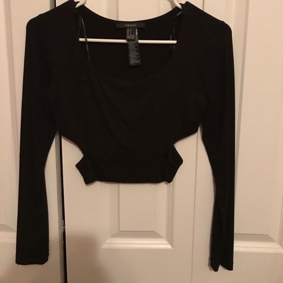Forever 21 Tops - Cut out black crop top