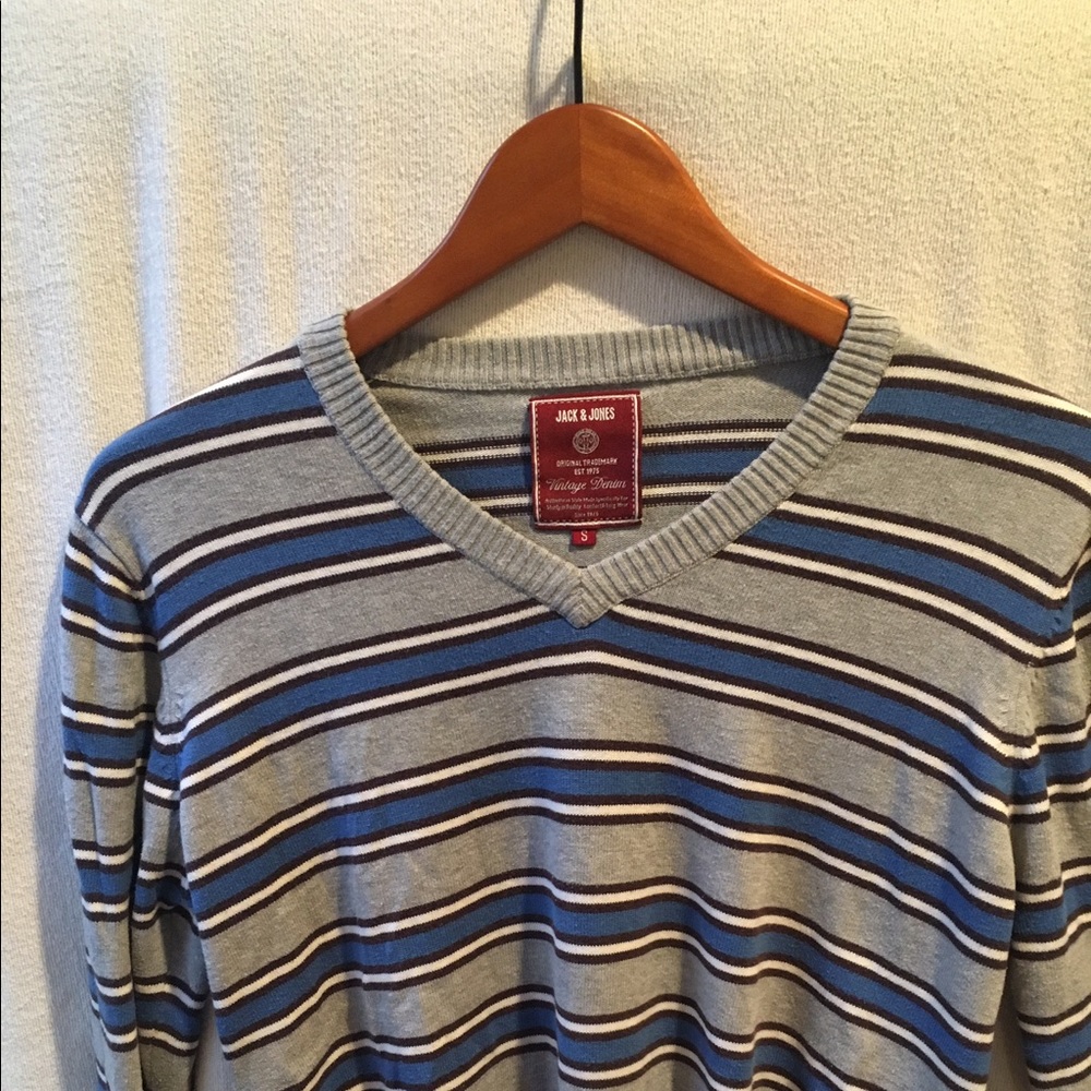 Jack & Jones small Men's sweater from France