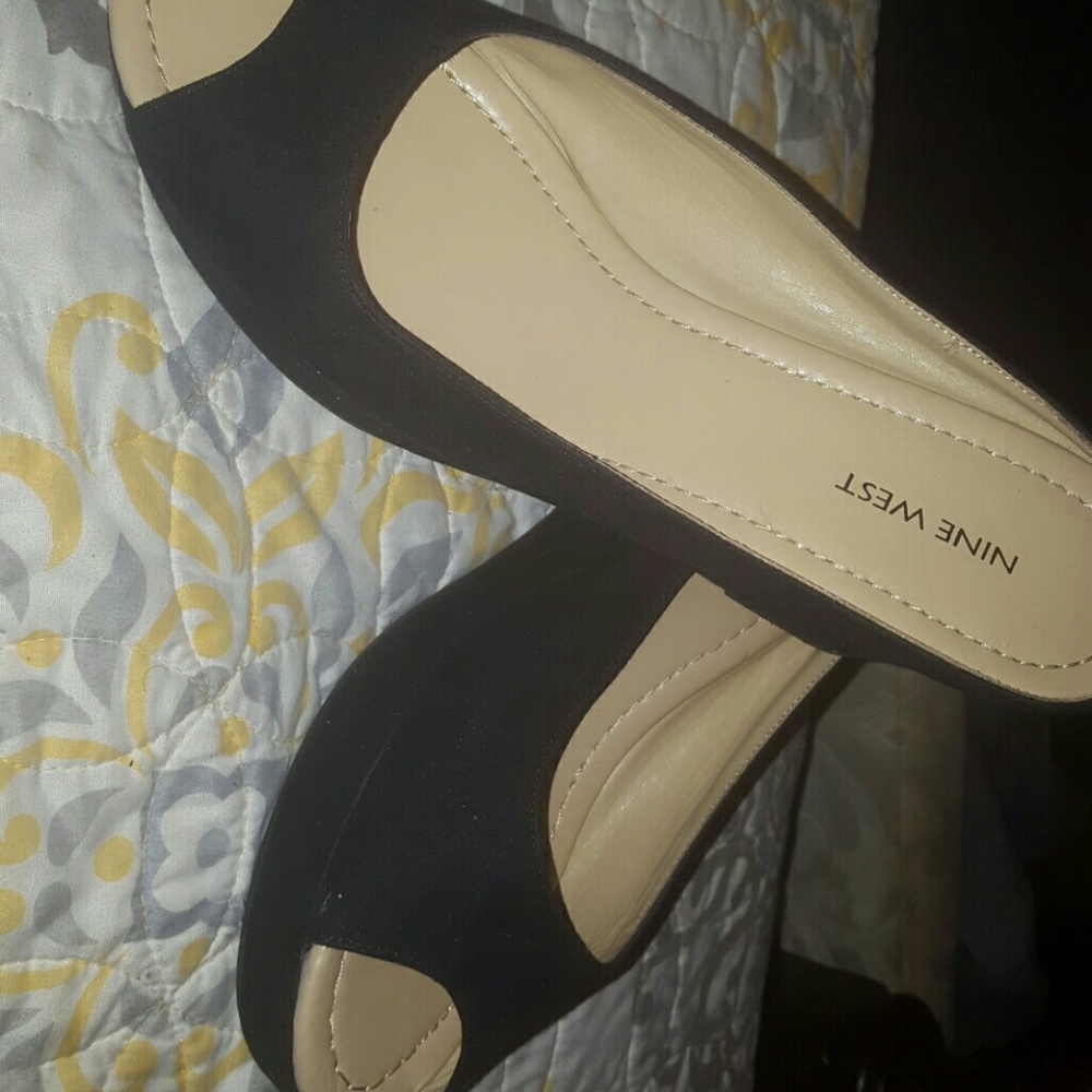 Nine west open toe wedge shoe