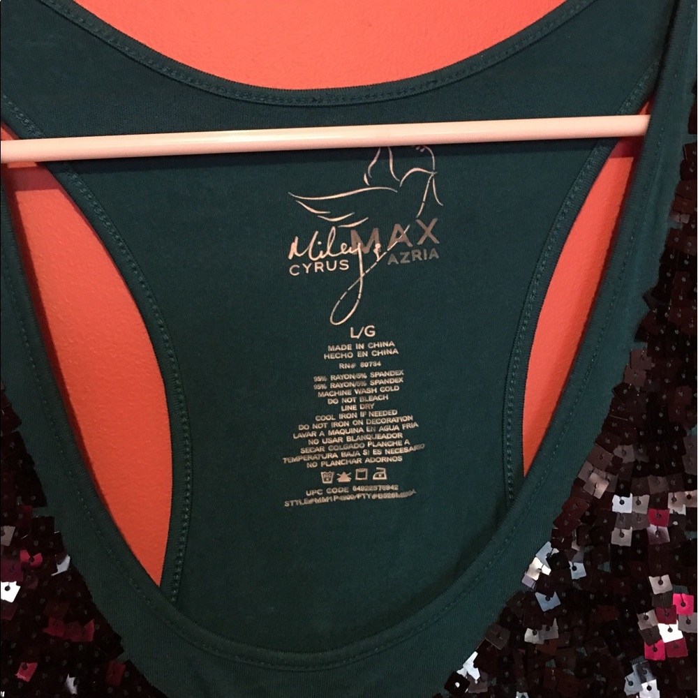 Shirt - Picture 2 of 2