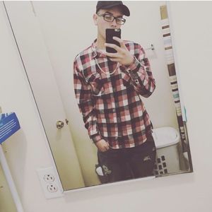 Meet your Posher, Gregory