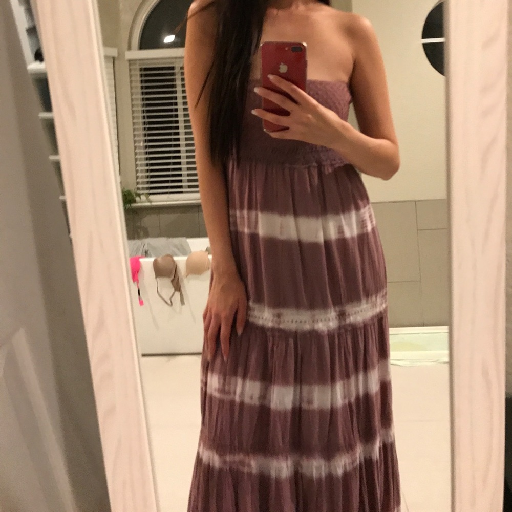 Bebe maxi dress