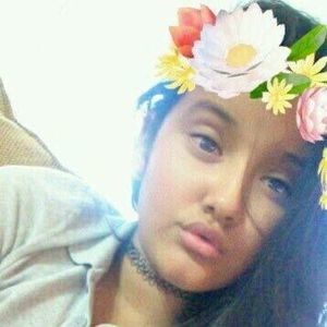 Meet your Posher, Lia