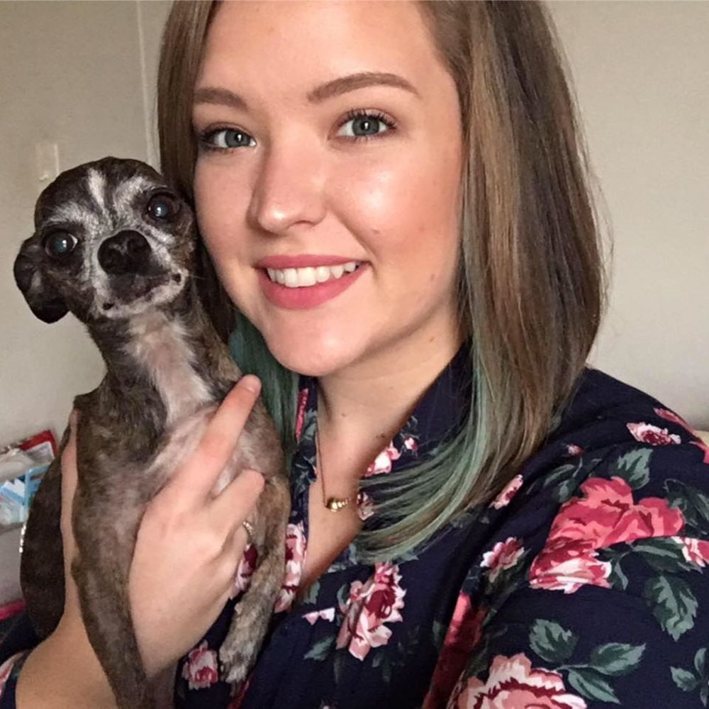 Meet your Posher, Mia