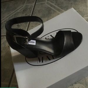 Gerard black leather