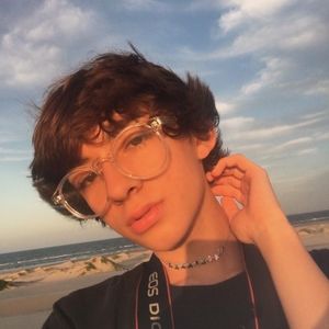 Meet your Posher, Noe