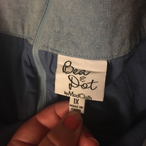 Modcloth bea & dot chambray skirt with bows - Picture 2 of 2