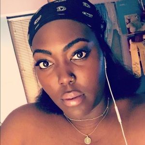 Meet your Posher, Shantel