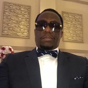 Meet your Posher, Yemi