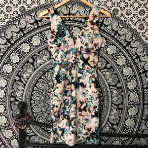 Forever 21 Deep V-Cut Bodycon Dress