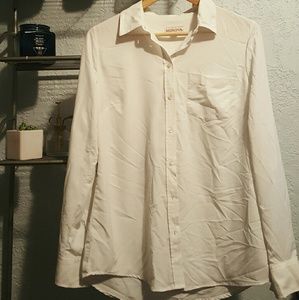 White dress shirt in mint condition