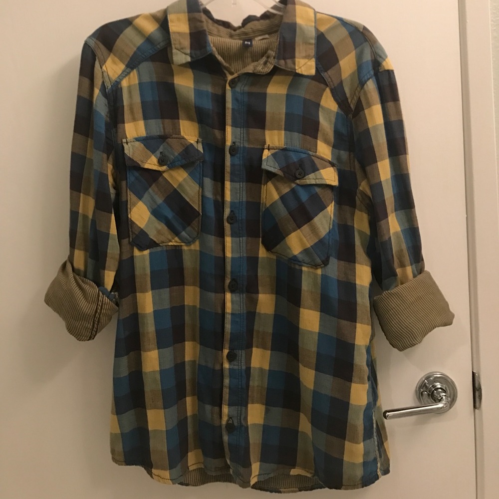 Men's Casual Plaid button down shirt