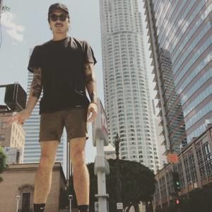 Meet your Posher, Tom